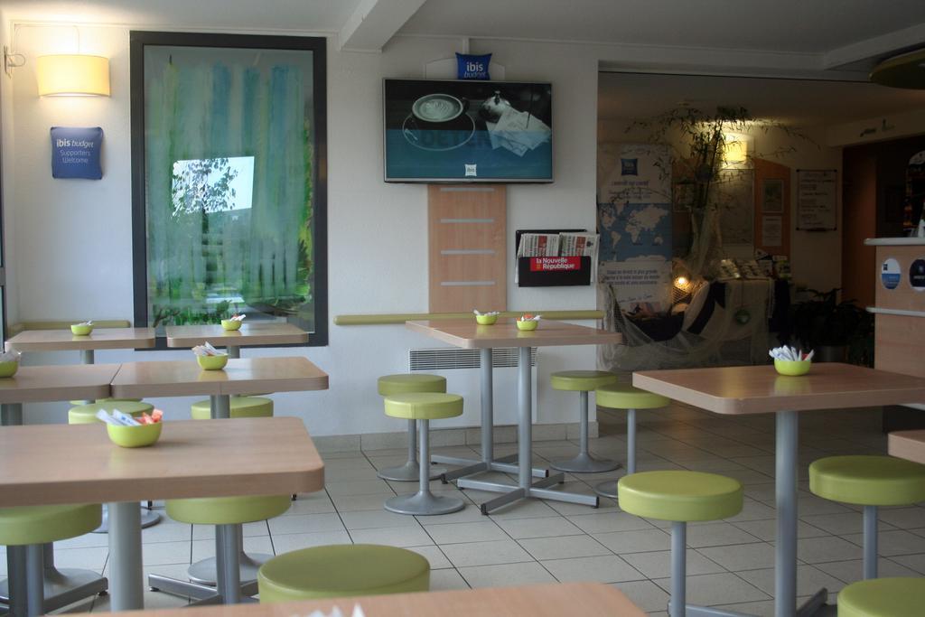 Ibis Budget Niort - La Creche מראה חיצוני תמונה